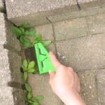 Handled Japanese Weeding Scraper